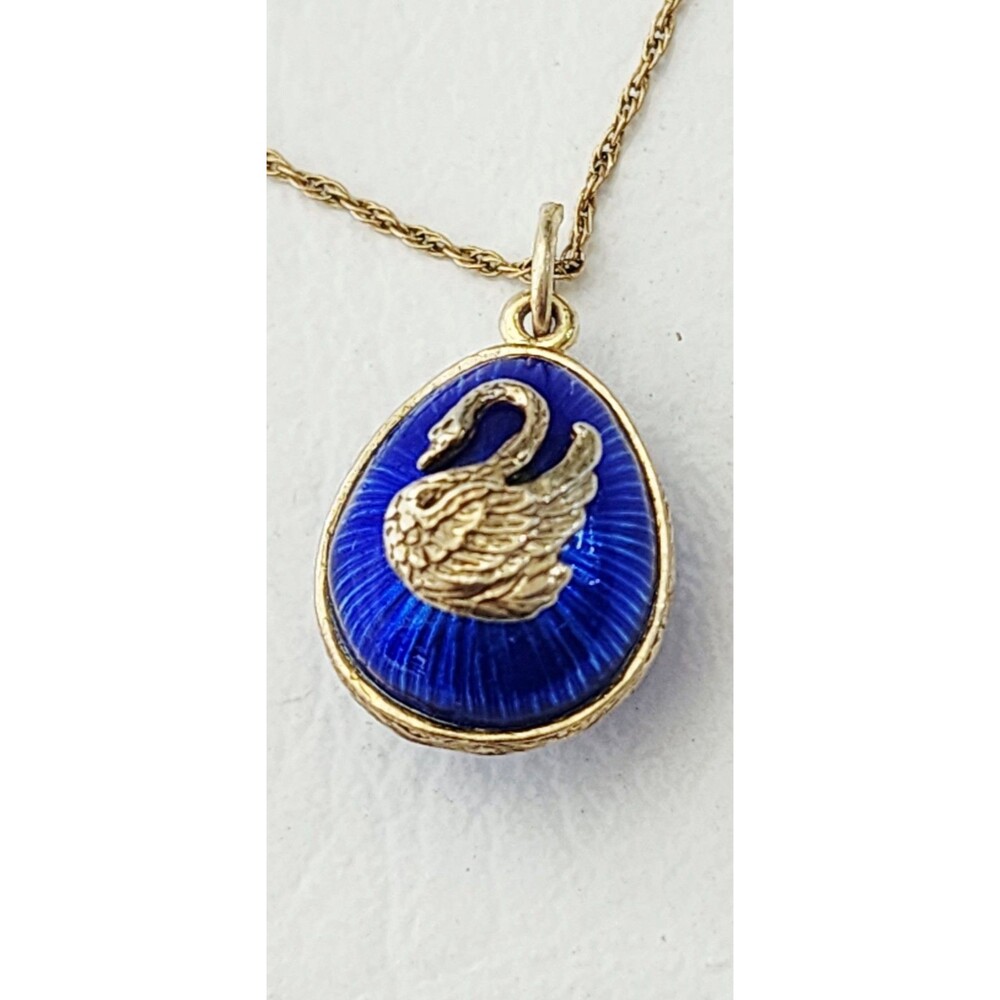 Vintage Swan Guilloche Enamel Faberge Egg Gold Gilt Sterling Pendant
